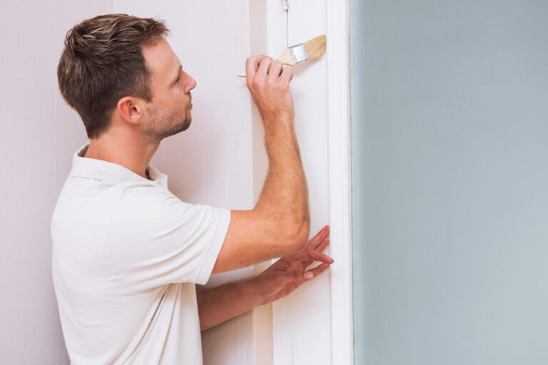 Malerarbeiten Kosten Streichen, Tapezieren uvm. Preistabelle